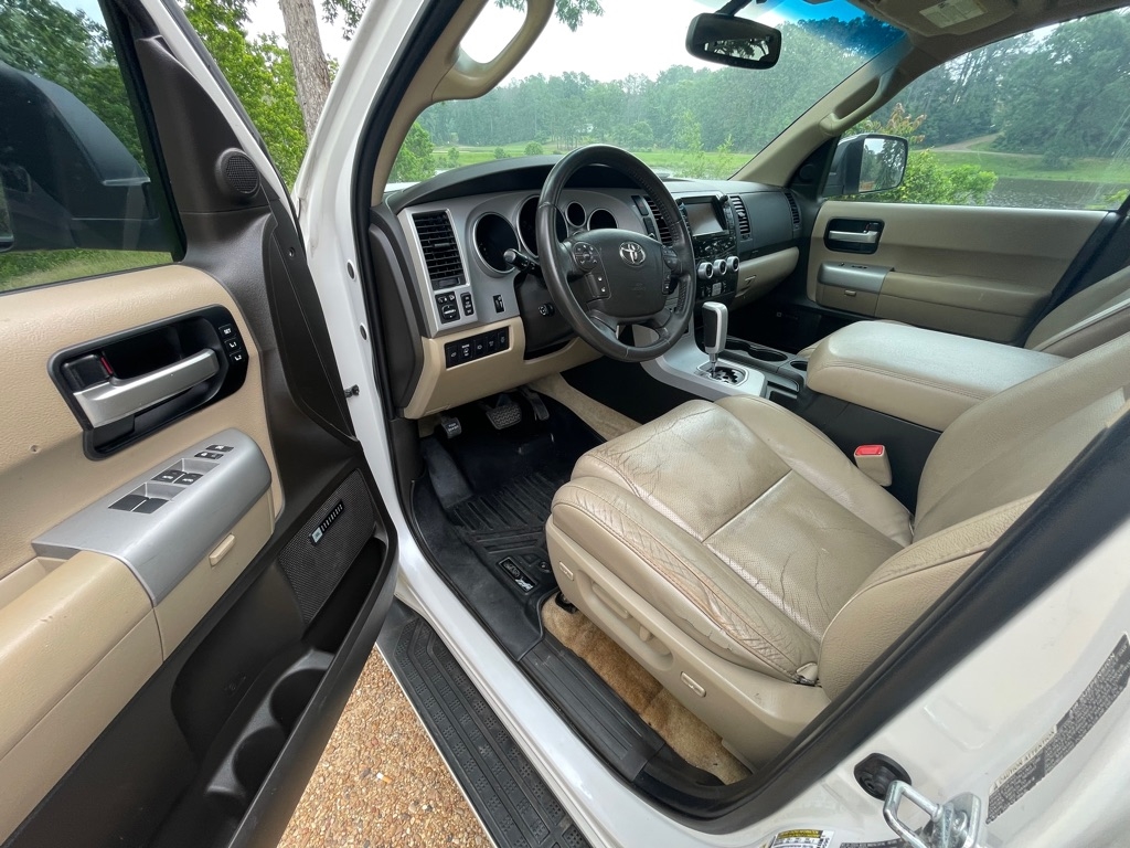 Toyota Sequoia Plantium 2WD 2008