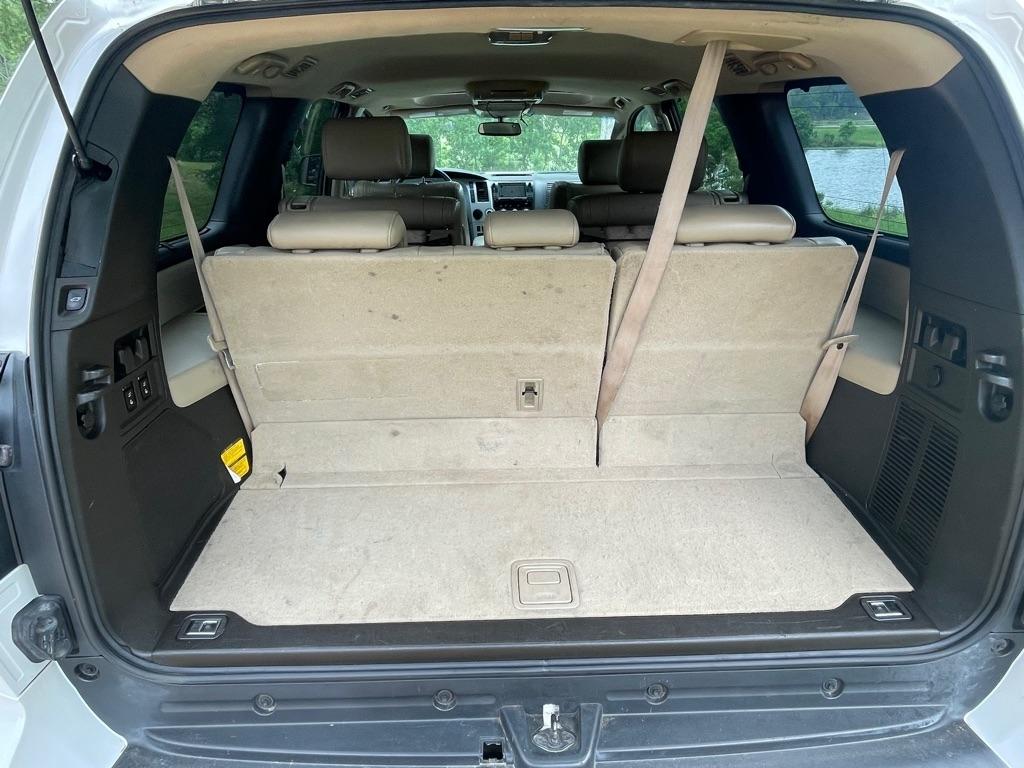 Toyota Sequoia Plantium 2WD 2008