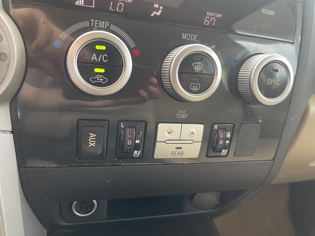 Toyota Sequoia Plantium 2WD 2008