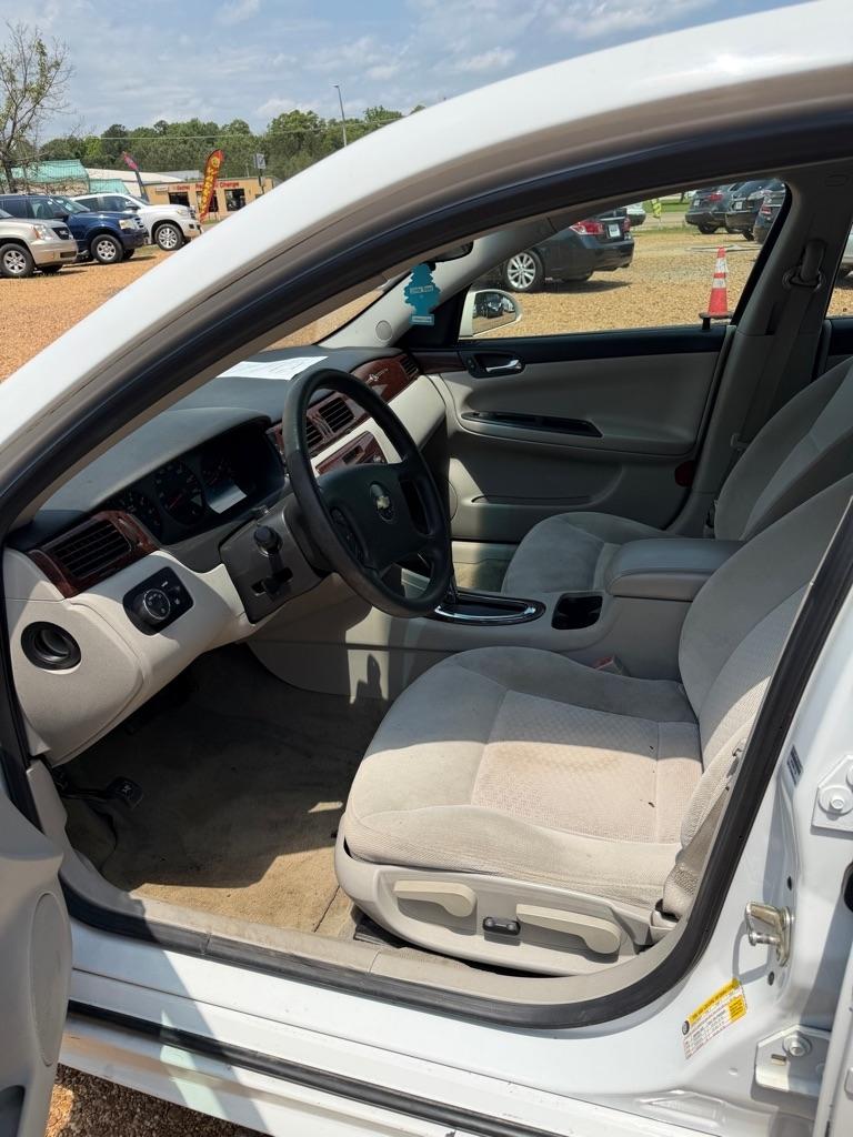 Chevrolet Impala LS 2011