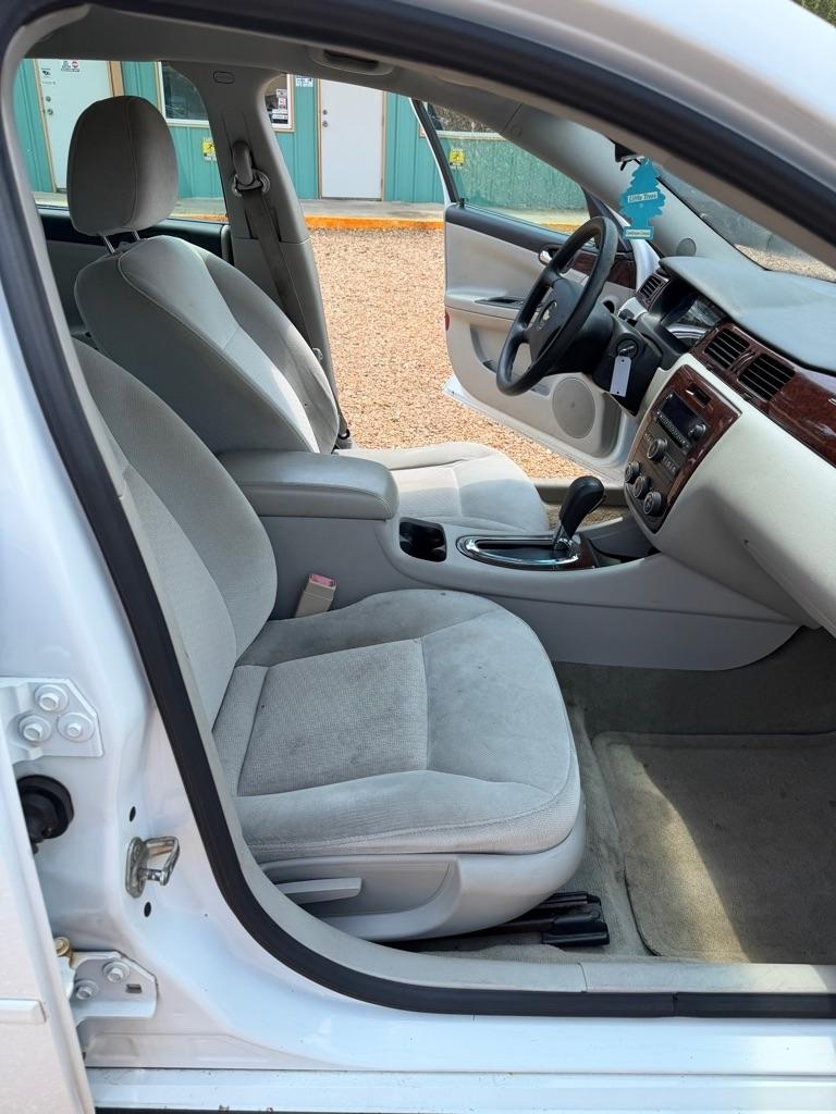 Chevrolet Impala LS 2011