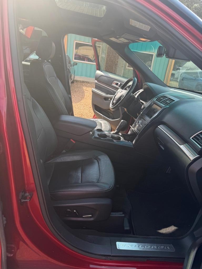 Ford Explorer Limited FWD 2016