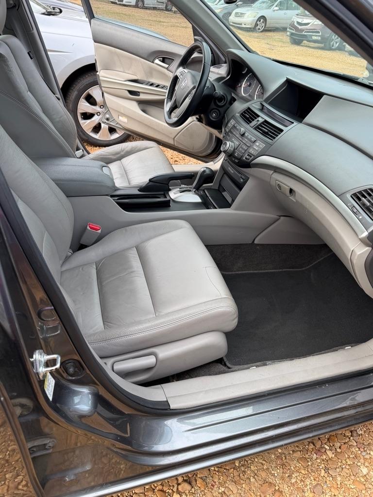 Honda Accord EX-L Sedan AT 2010