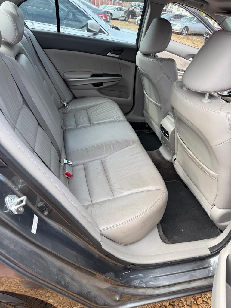 Honda Accord EX-L Sedan AT 2010