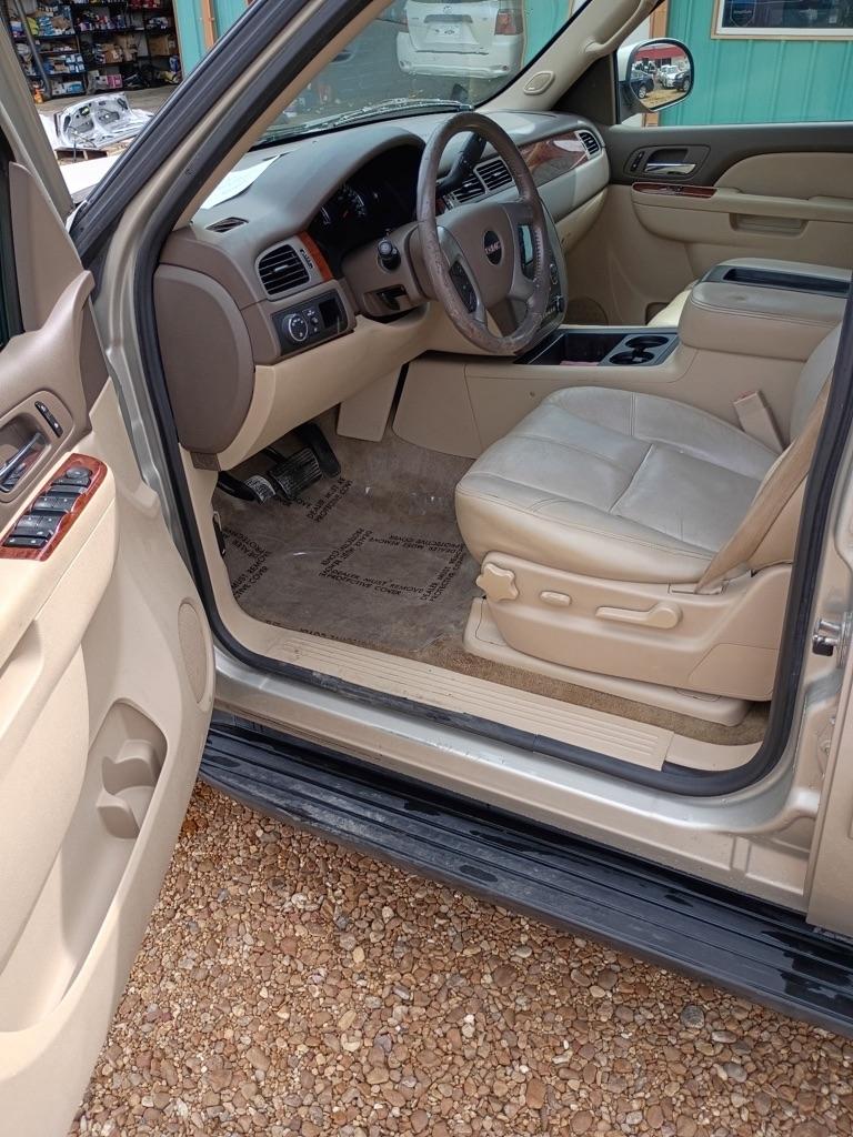 GMC Yukon SLT 2WD 2014