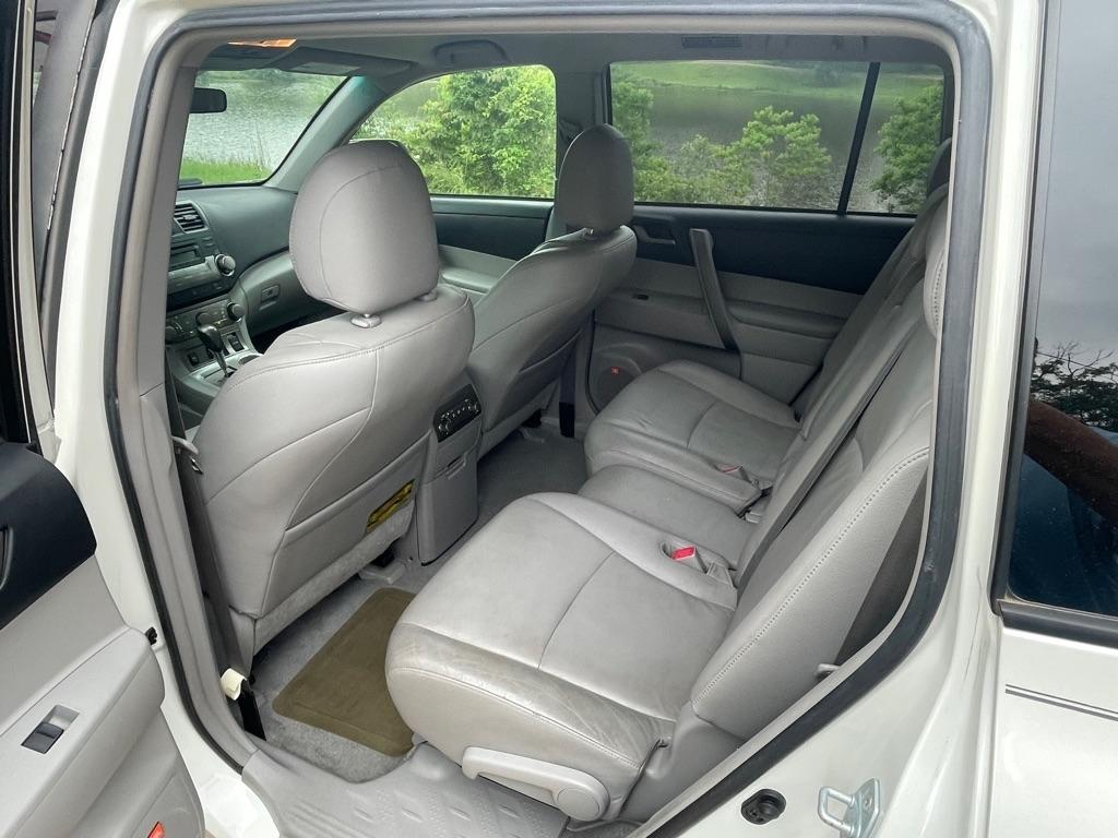 Toyota Highlander Sport 2WD 2009