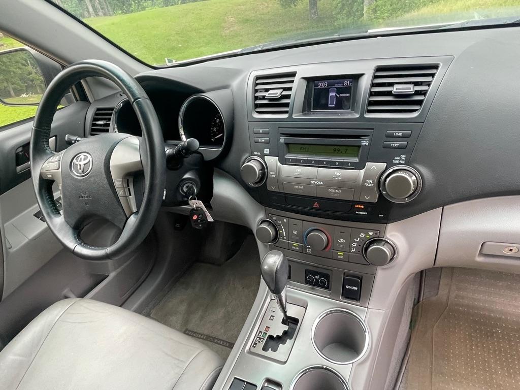 Toyota Highlander Sport 2WD 2009