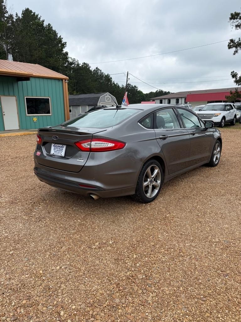 Ford Fusion SE 2013