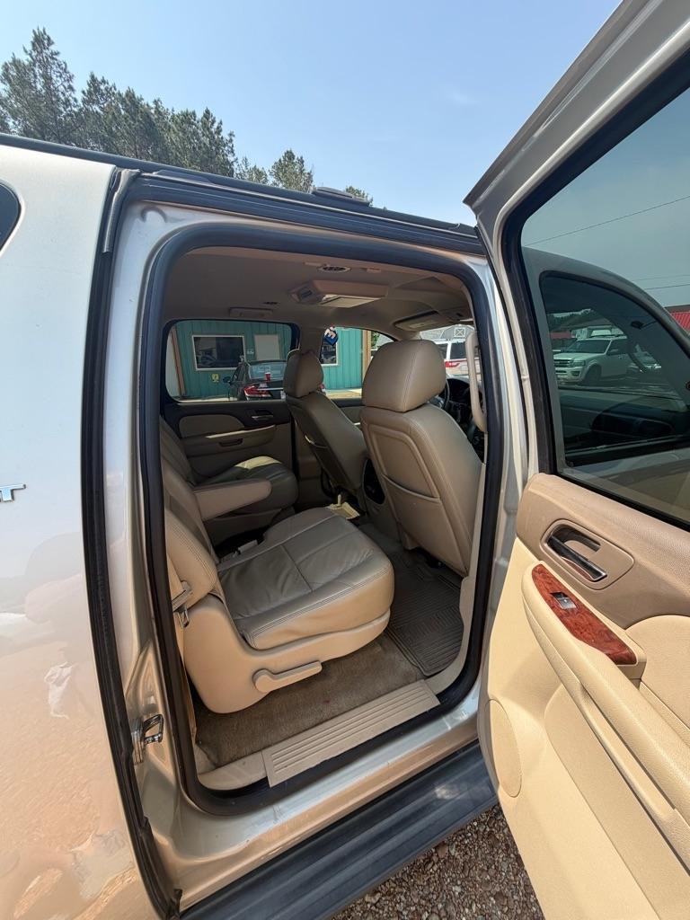GMC Yukon XL SLT 1/2 Ton 4WD 2014