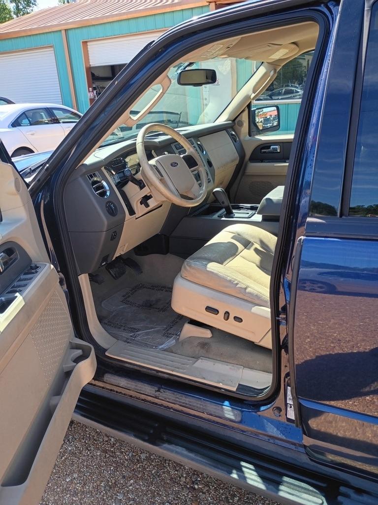 Ford Expedition XLT 4WD 2009