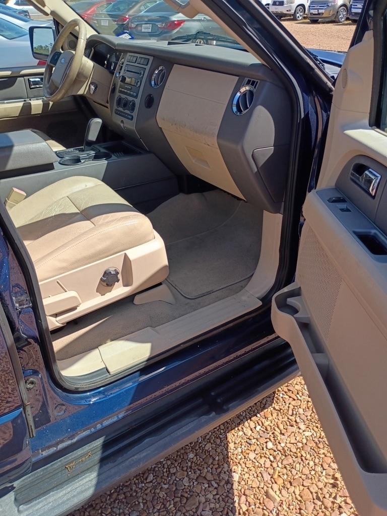 Ford Expedition XLT 4WD 2009
