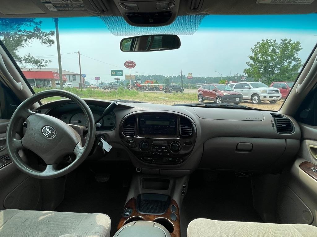 Toyota Sequoia SR5 2WD 2003