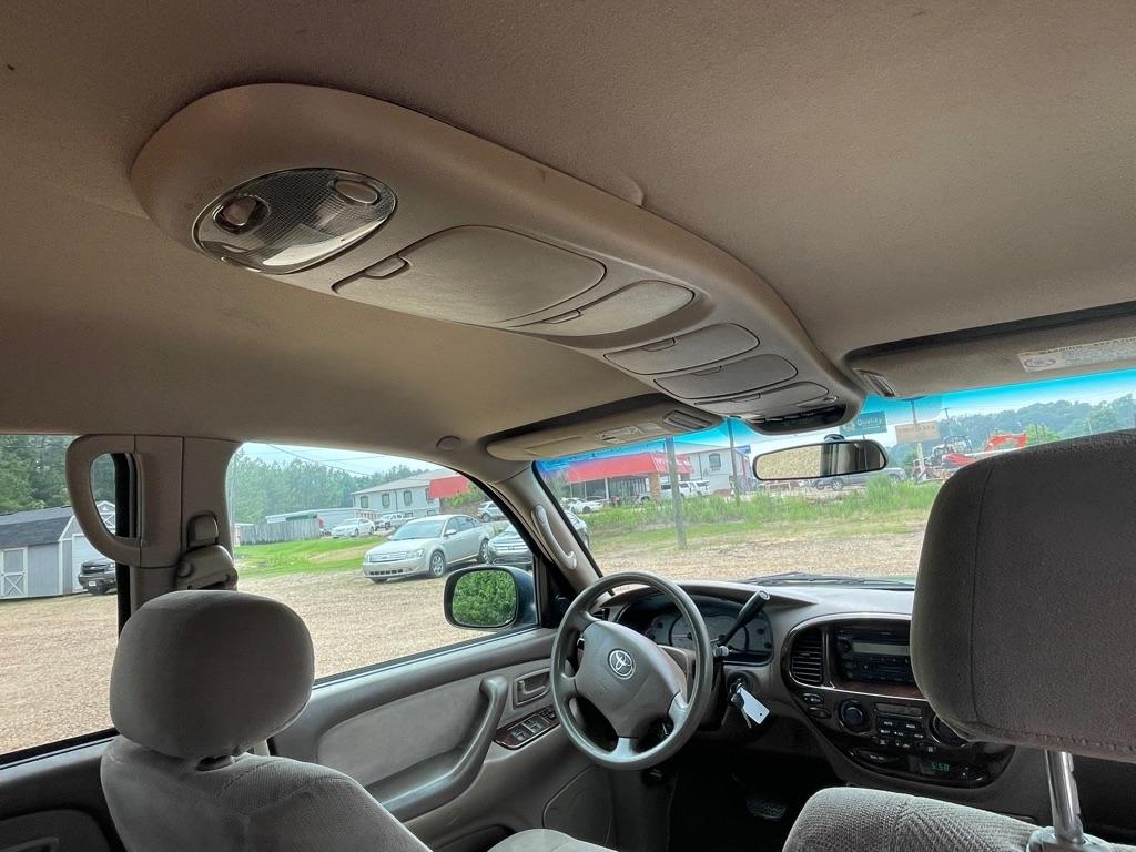 Toyota Sequoia SR5 2WD 2003