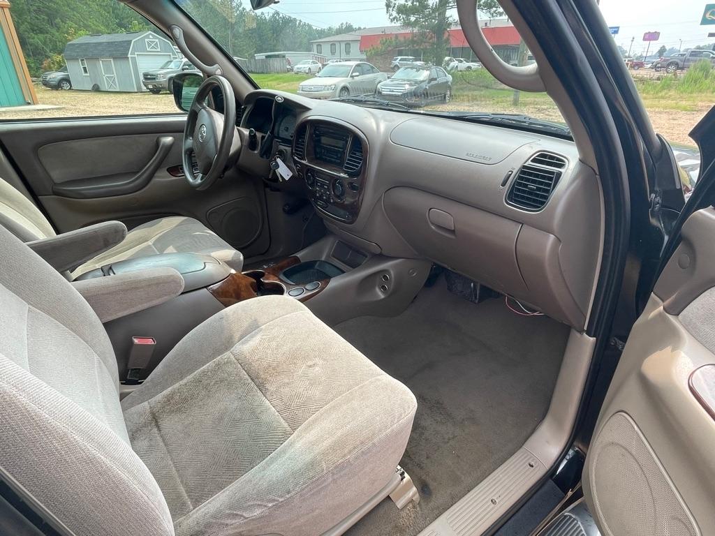 Toyota Sequoia SR5 2WD 2003