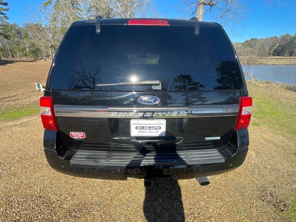 Ford Expedition XLT 2WD 2016