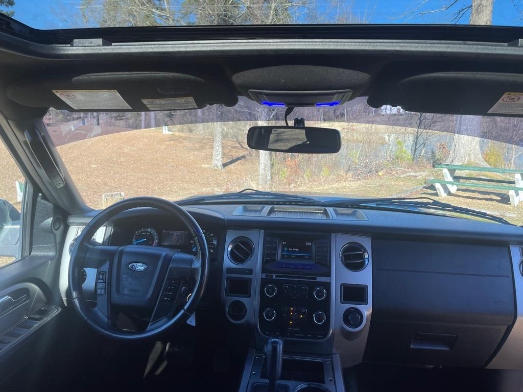 Ford Expedition XLT 2WD 2016