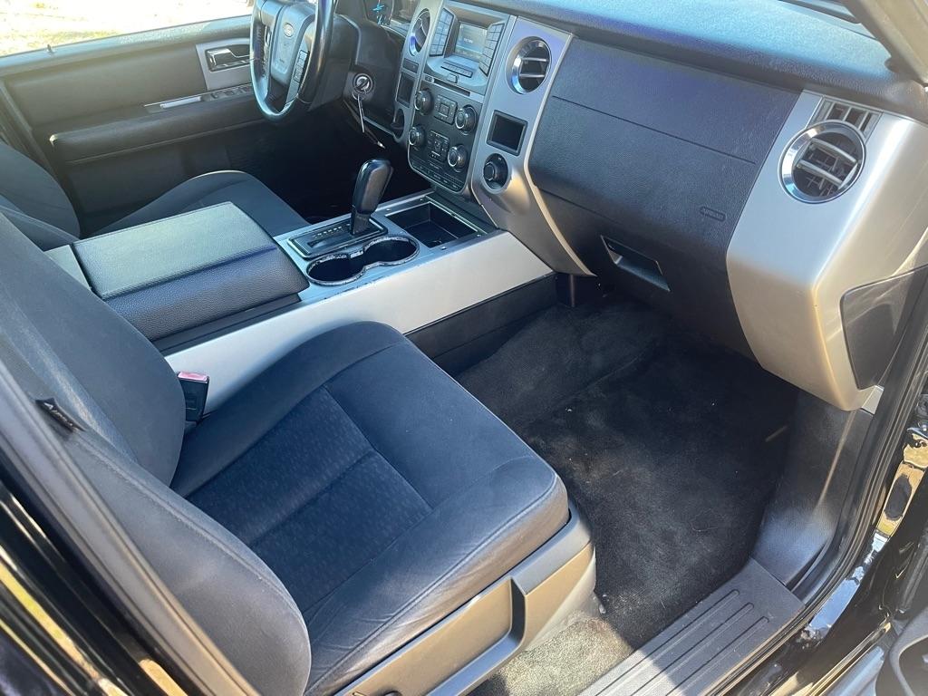 Ford Expedition XLT 2WD 2016