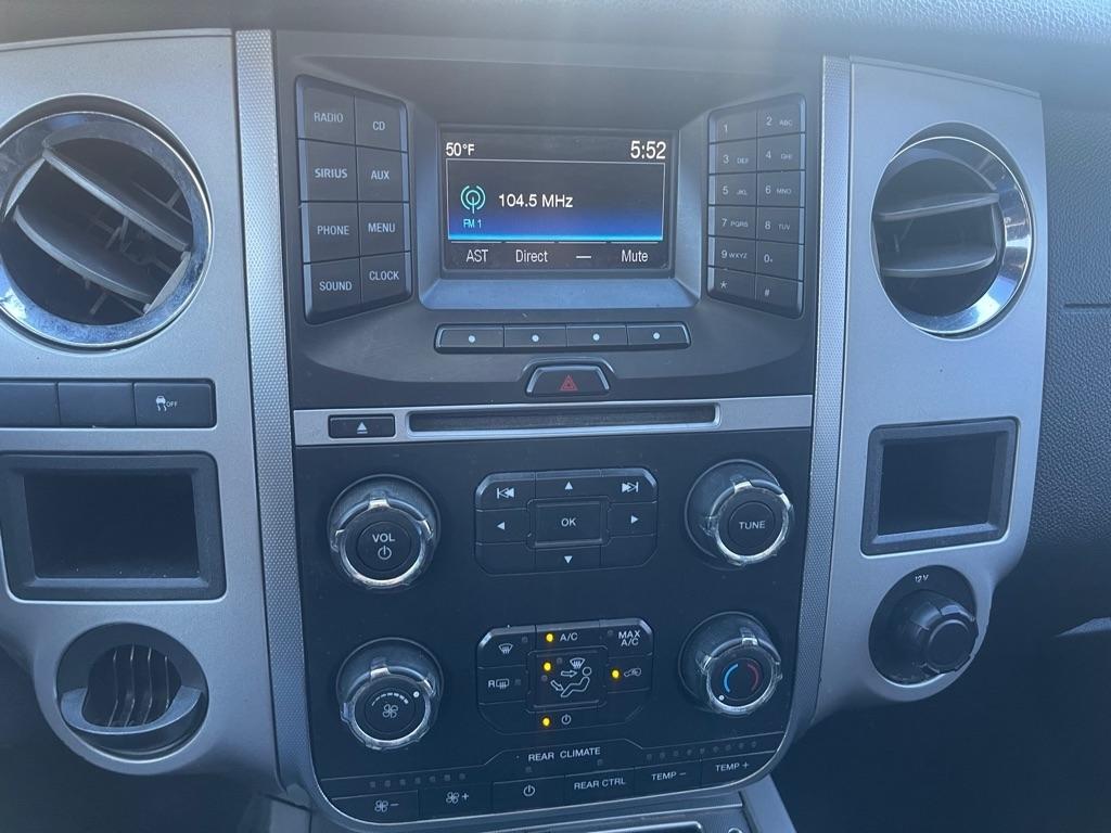 Ford Expedition XLT 2WD 2016