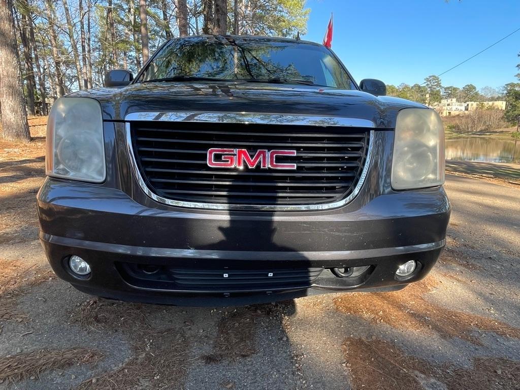 GMC Yukon SLT1 2WD 2011