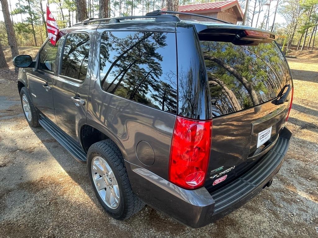 GMC Yukon SLT1 2WD 2011