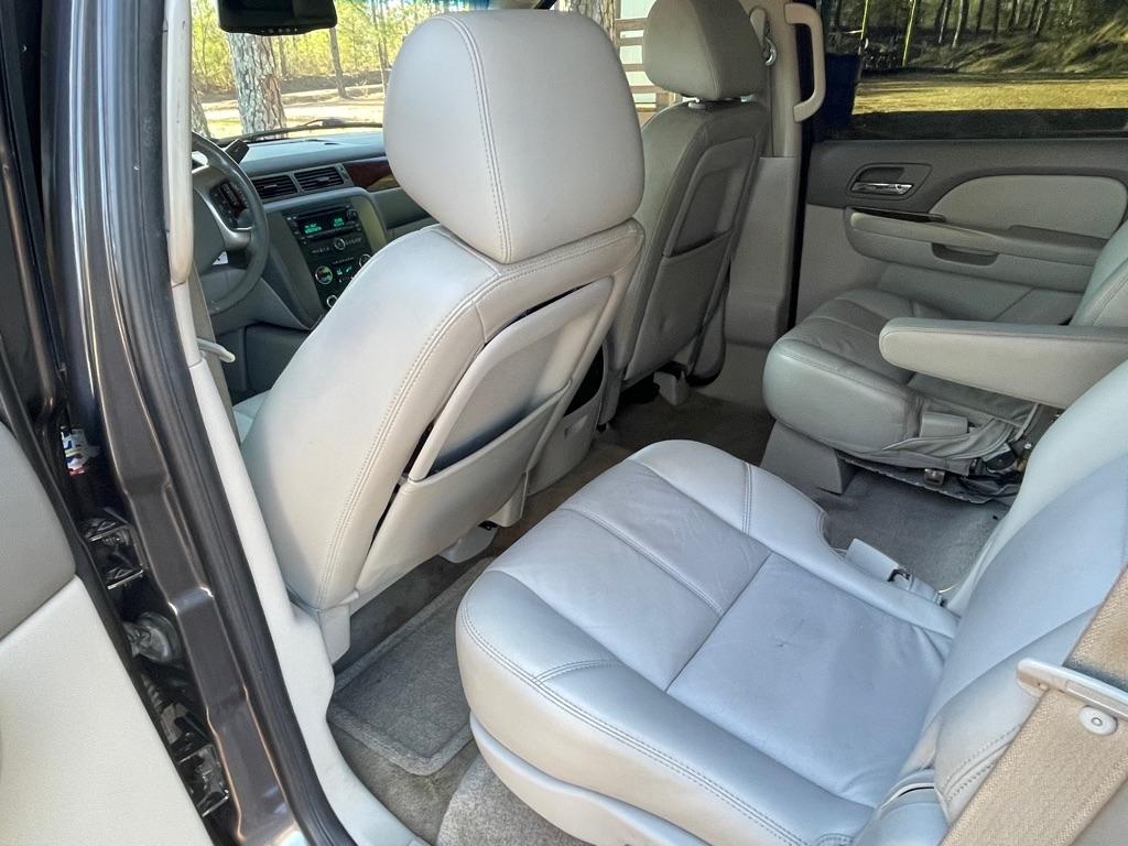 GMC Yukon SLT1 2WD 2011