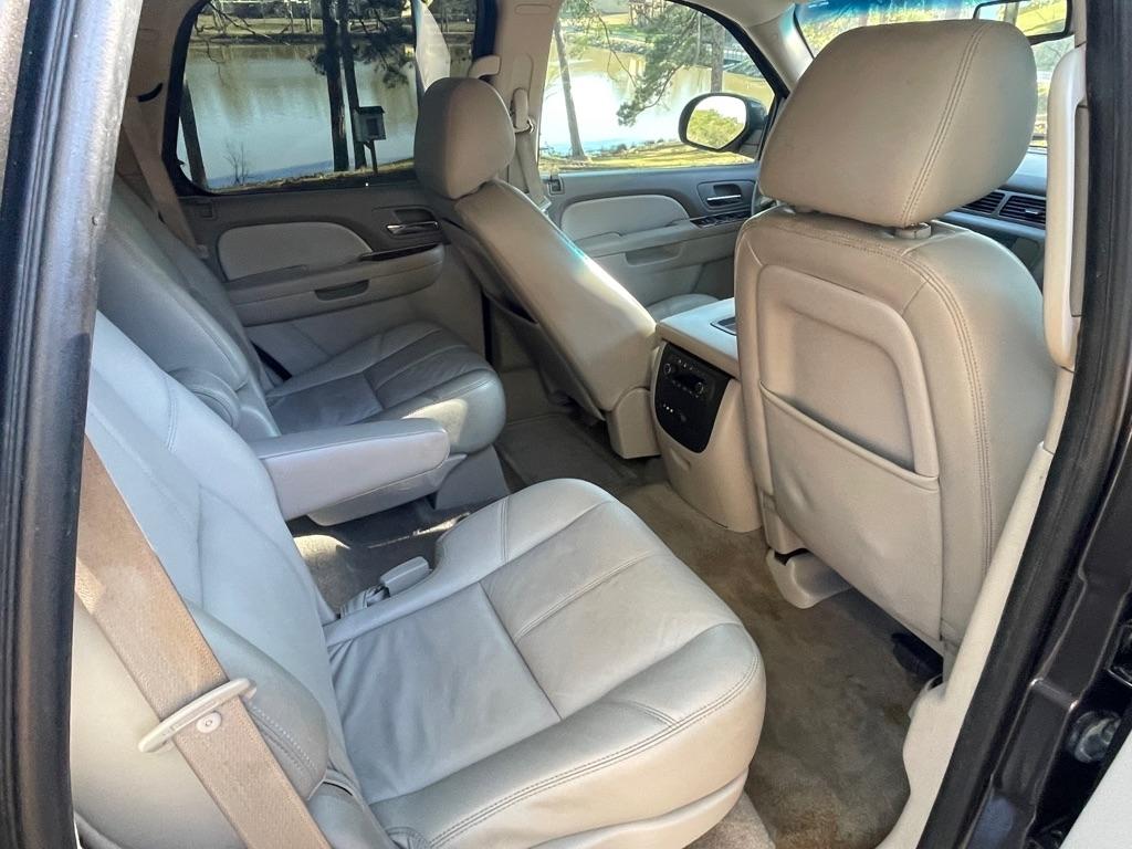 GMC Yukon SLT1 2WD 2011