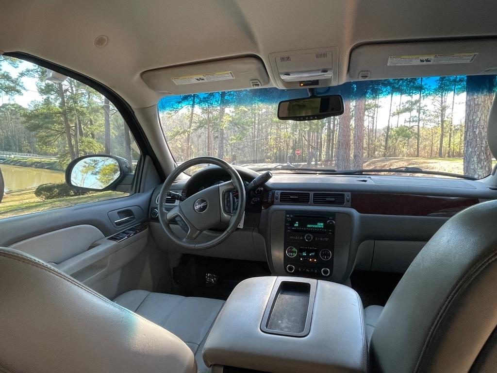 GMC Yukon SLT1 2WD 2011