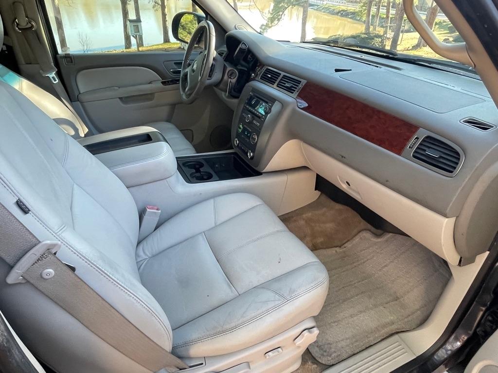 GMC Yukon SLT1 2WD 2011