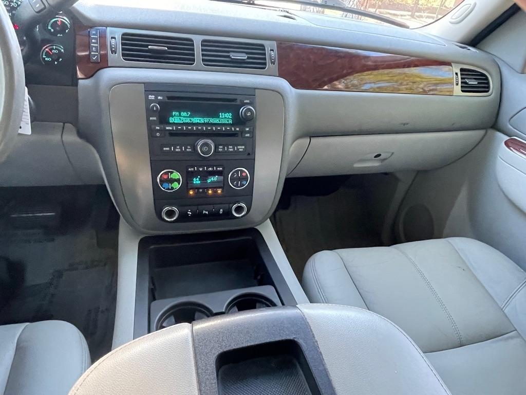 GMC Yukon SLT1 2WD 2011