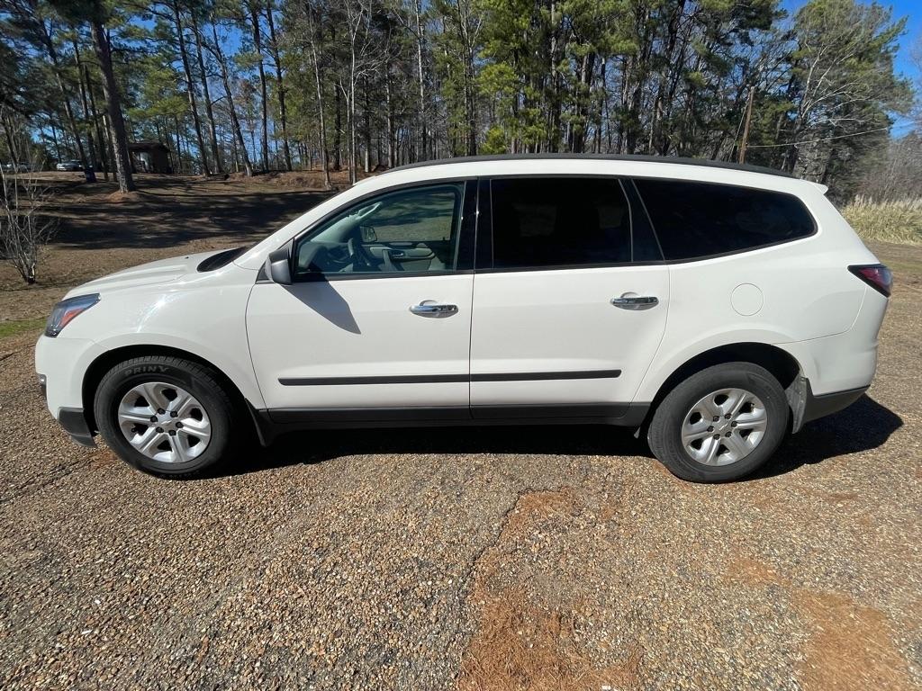 Chevrolet Traverse LS FWD w/PDC 2013