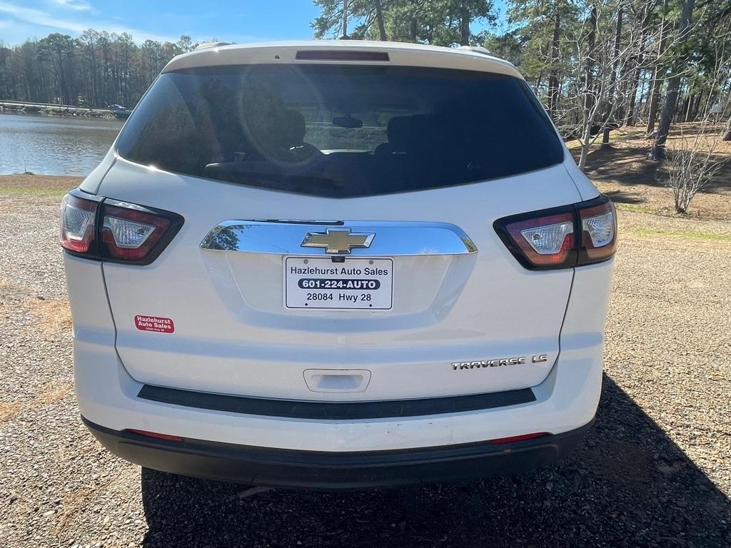 Chevrolet Traverse LS FWD w/PDC 2013