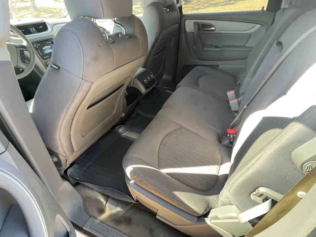 Chevrolet Traverse LS FWD w/PDC 2013