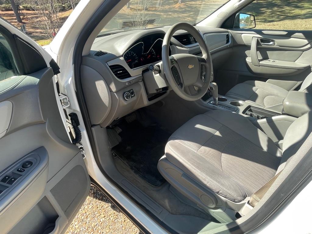 Chevrolet Traverse LS FWD w/PDC 2013