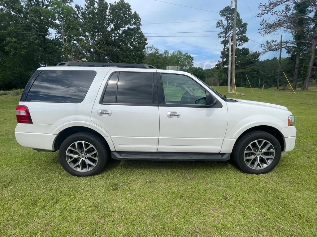 Ford Expedition XLT 2WD 2016