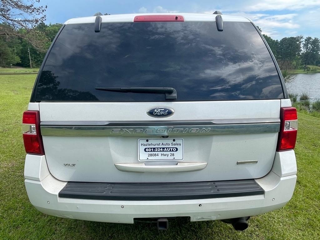 Ford Expedition XLT 2WD 2016