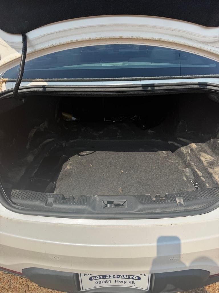 Ford Taurus SEL FWD 2010
