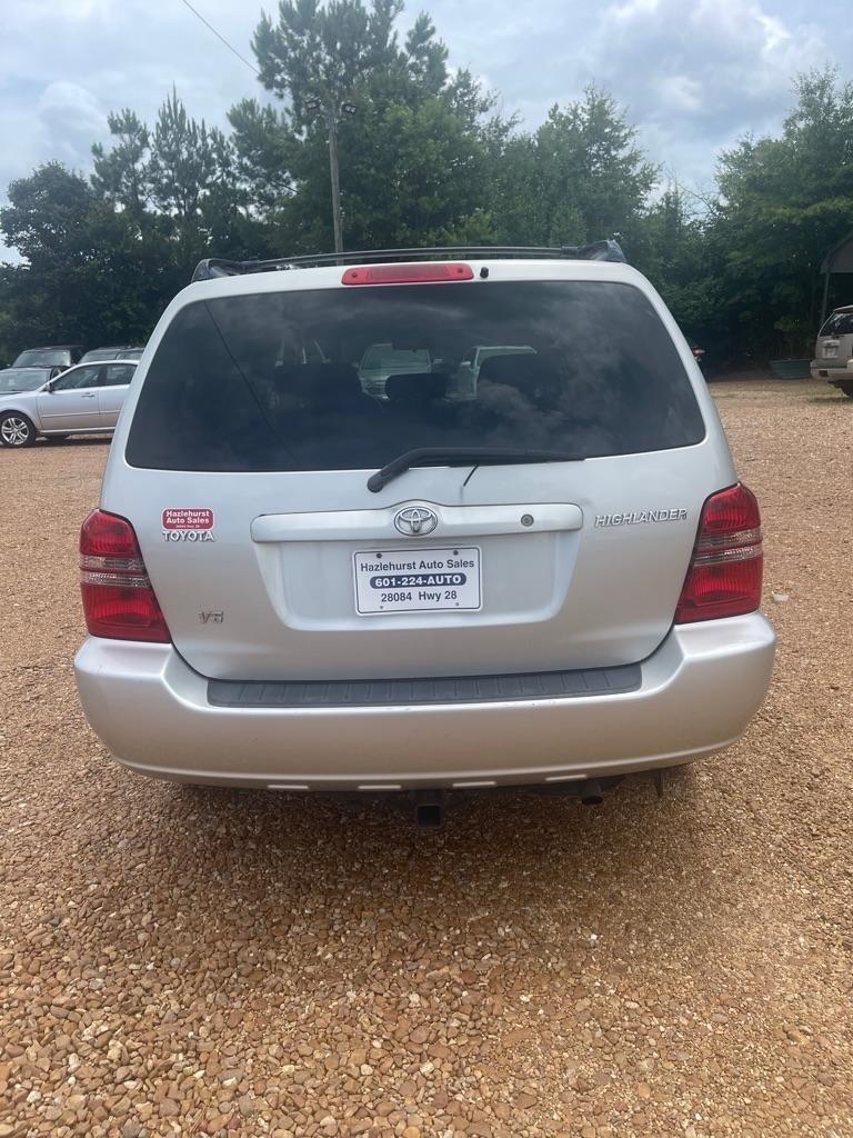 Toyota Highlander Limited V6 2WD 2003