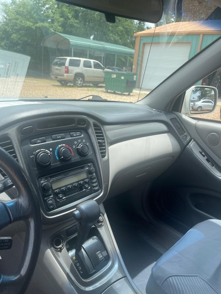 Toyota Highlander Limited V6 2WD 2003