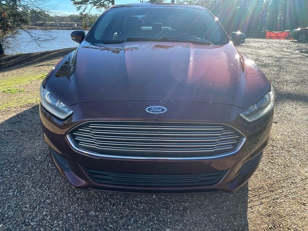 Ford Fusion SE 2016