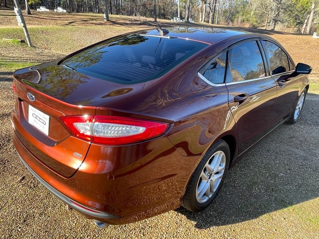 Ford Fusion SE 2016
