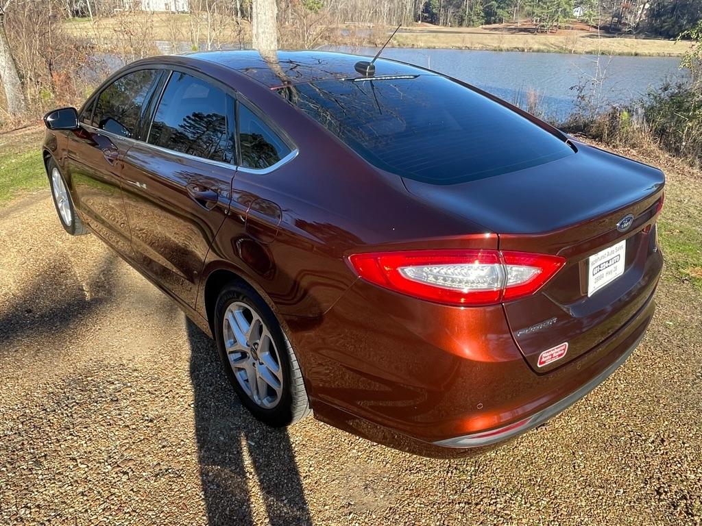 Ford Fusion SE 2016