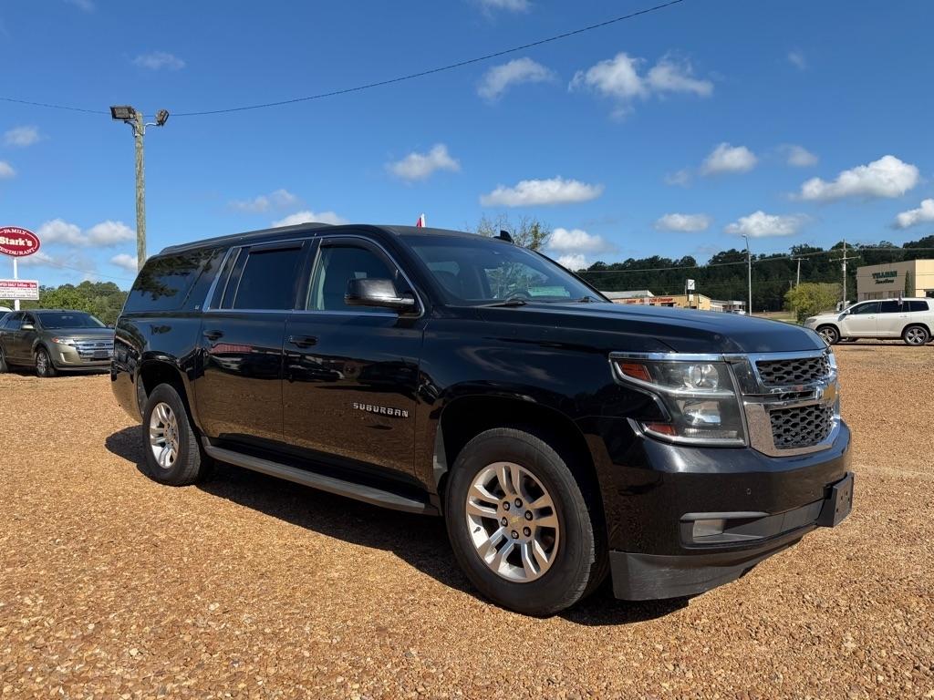Chevrolet Suburban LT 1500 4WD 2015