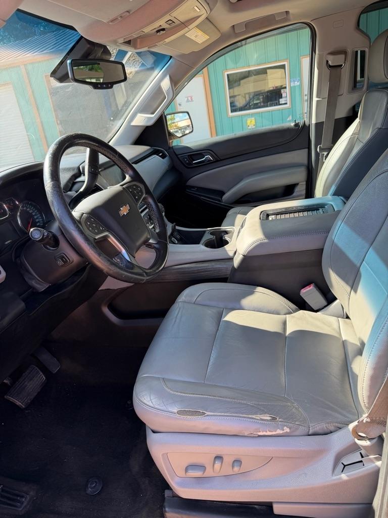 Chevrolet Suburban LT 1500 4WD 2015