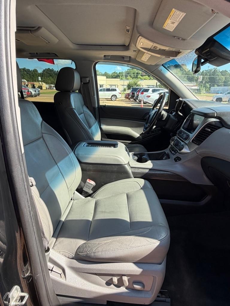 Chevrolet Suburban LT 1500 4WD 2015