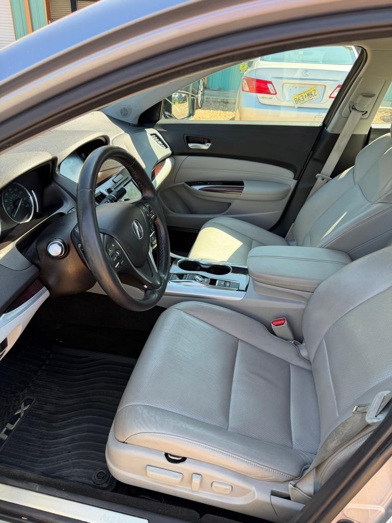 Acura TLX 9-Spd AT w/Technology Package 2015
