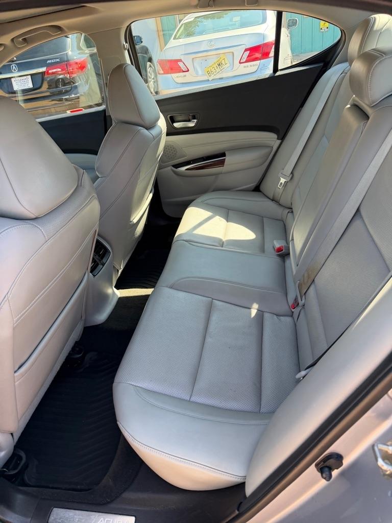 Acura TLX 9-Spd AT w/Technology Package 2015