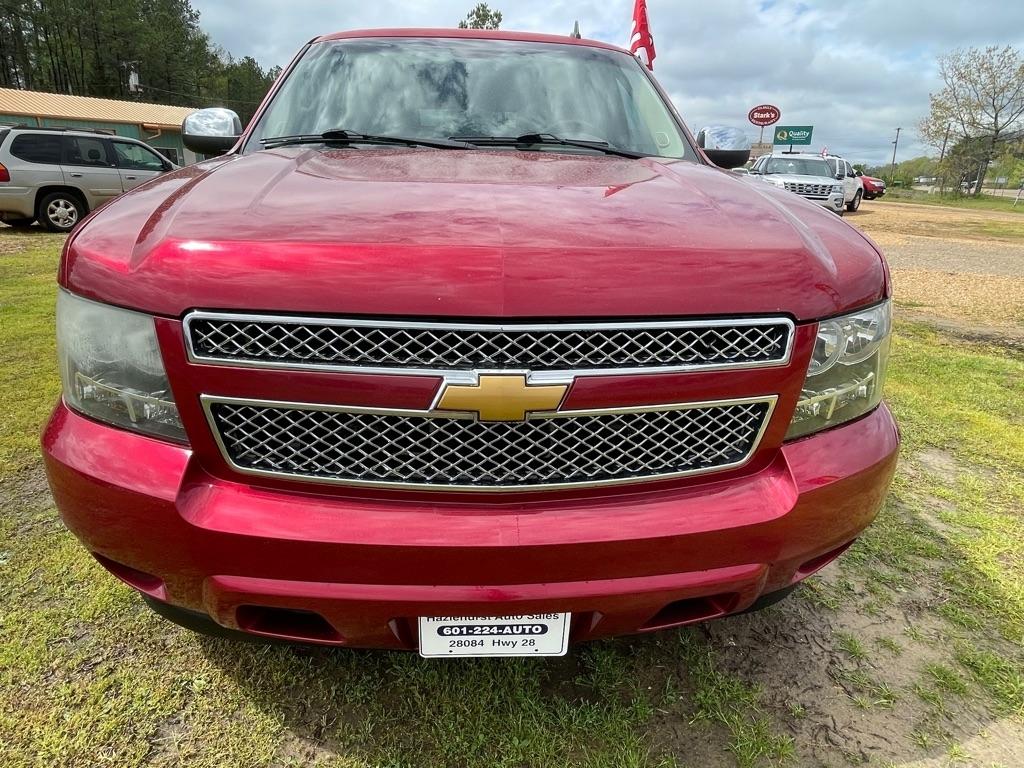 Chevrolet Suburban LT 1500 2WD 2014