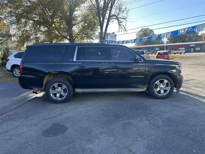 Chevrolet Suburban LT 1500 2WD 2015