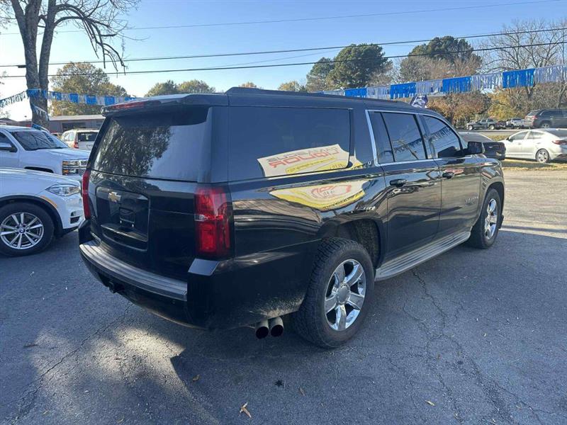 Chevrolet Suburban LT 1500 2WD 2015