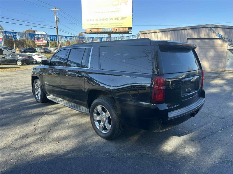 Chevrolet Suburban LT 1500 2WD 2015